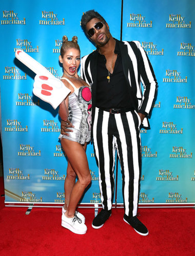 Miley Cyrus and Robin Thicke
Kelly Ripa and Michael Strahan did their best impression of Miley Cyrus and Robin Thicke.
Miley Cyrus and Robin Thicke
Kelly Ripa and Michael Strahan did their best impression of Miley Cyrus and Robin Thicke.