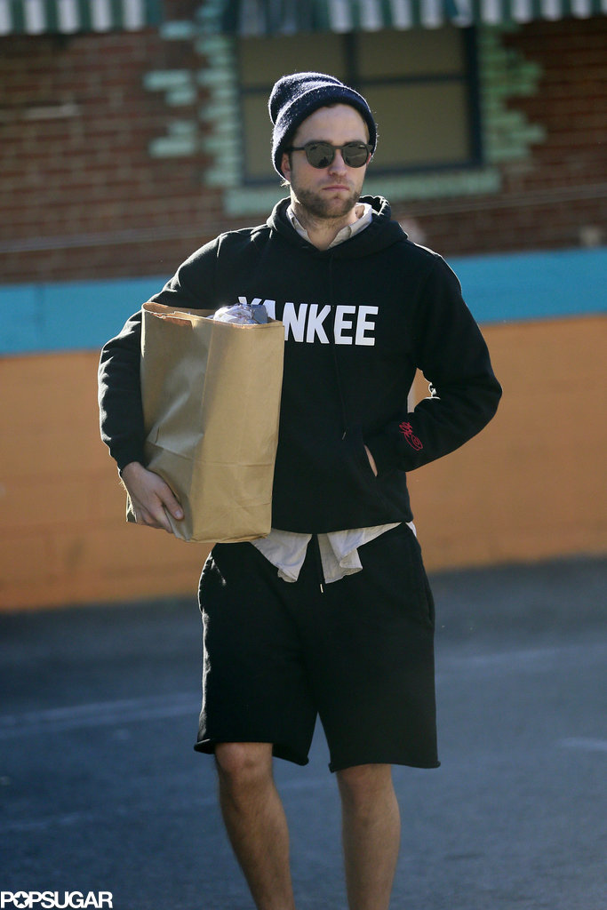 Robert Pattinson made a grocery run in LA.
Robert Pattinson made a grocery run in LA.