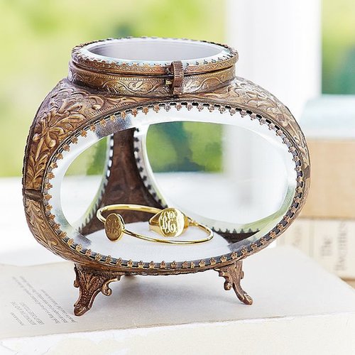 For 9-Year-Olds: The Emily + Meritt Wish Box For 9-Year-Olds: The Emily + Meritt Wish Box