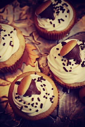 Acorn Snickerdoodle Cupcakes Acorn Snickerdoodle Cupcakes