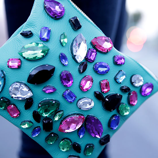 DIY: The Perfect Party Clutch in 2 Steps!