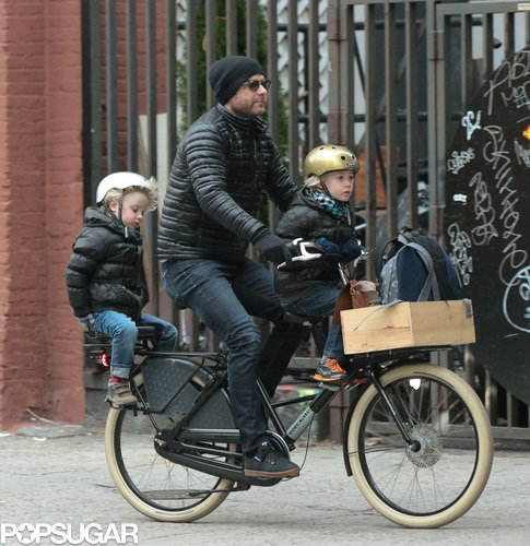 Liev Schreiber took his boys, Alexander and Samuel, for a bicycle ride in NYC on Monday.
Liev Schreiber took his boys, Alexander and Samuel, for a bicycle ride in NYC on Monday.