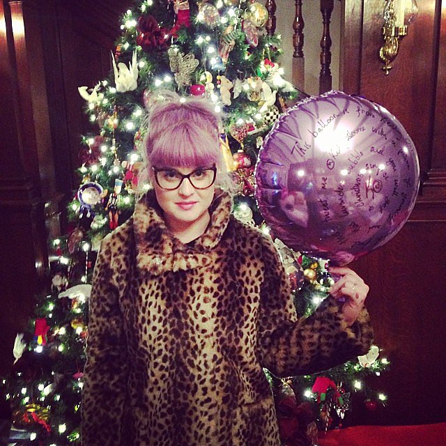 Kelly Osbourne and her family let balloons loose on Christmas Eve.
Source: Instagram user kellyosbourne
Kelly Osbourne and her family let balloons loose on Christmas Eve.
Source: Instagram user kellyosbourne