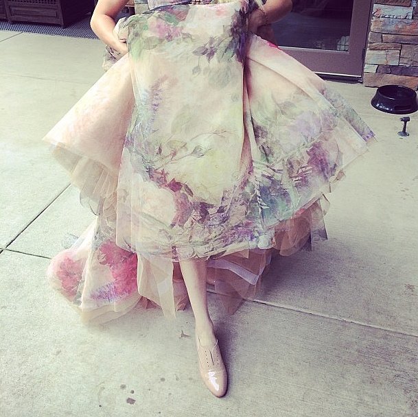 Kaley Cuoco swapped her red carpet heels for dancing shoes.
Source: Instagram user normancook
Kaley Cuoco swapped her red carpet heels for dancing shoes.
Source: Instagram user normancook