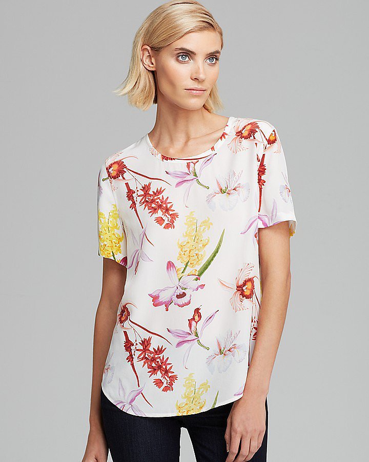 Equipment Riley Endangered Floral Print Silk T-Shirt Equipment Riley Endangered Floral Print Silk T-Shirt