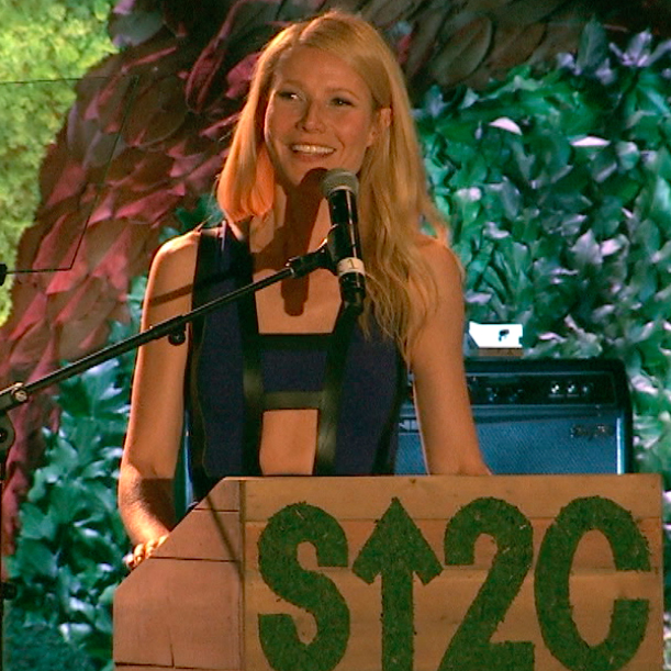 Gwyneth Salutes the "True Rock Stars" in a Room of A-Listers