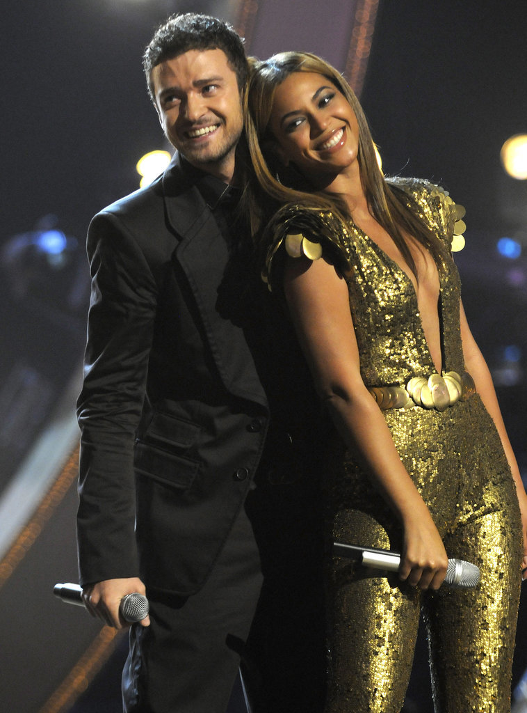 Beyoncé leaned on Justin during their September 2008 Fashion Rocks performance at NYC's Radio City Music Hall.
Beyoncé leaned on Justin during their September 2008 Fashion Rocks performance at NYC's Radio City Music Hall.