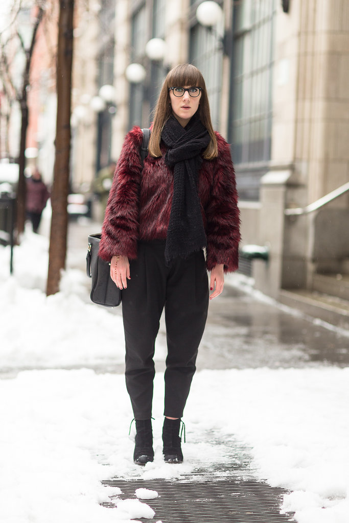 Why bundle up with a plain jacket when you could add texture and color?!
Source: Melodie Jeng/The NYC Streets
Why bundle up with a plain jacket when you could add texture and color?!
Source: Melodie Jeng/The NYC Streets