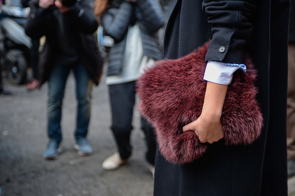 Armed with the luxest of clutches.
Source: Gorunway
Armed with the luxest of clutches.
Source: Gorunway