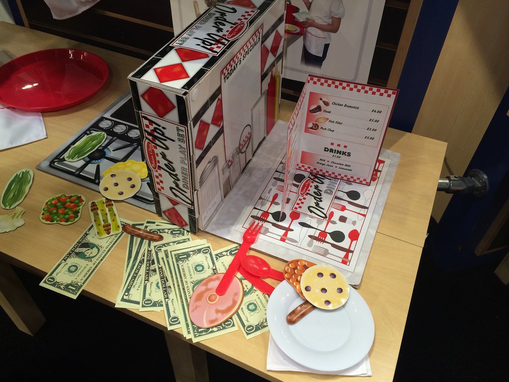 Melissa & Doug Diner Play Set Melissa & Doug Diner Play Set