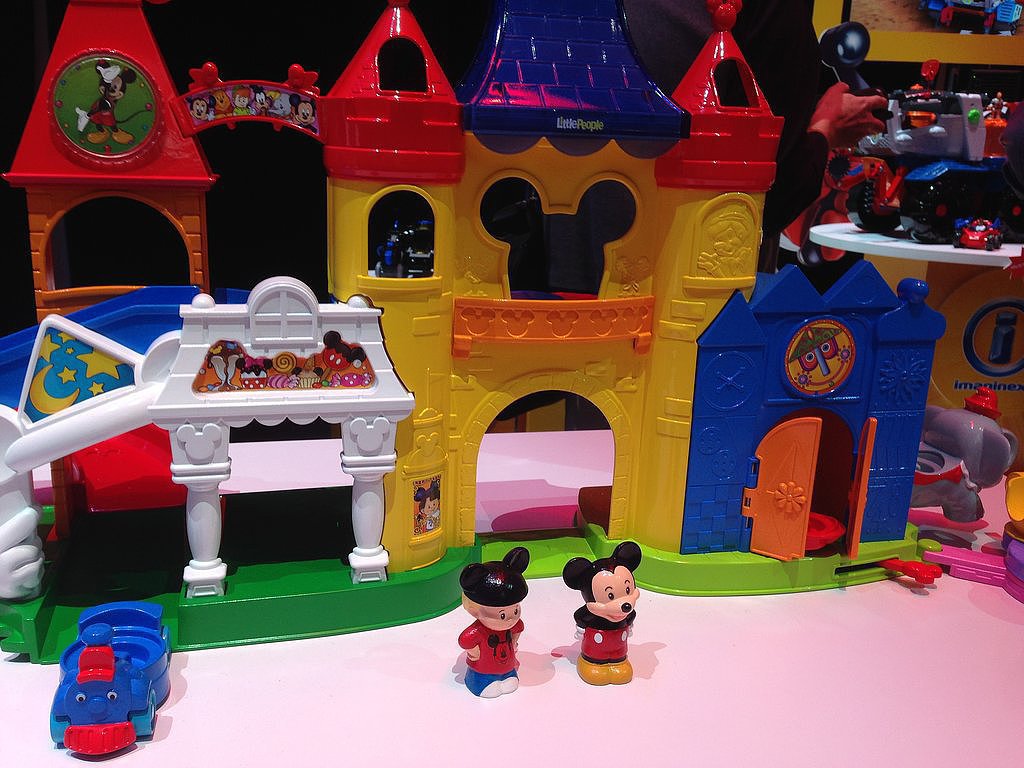 Fisher Price Little People Go to Disney World Fisher Price Little People Go to Disney World