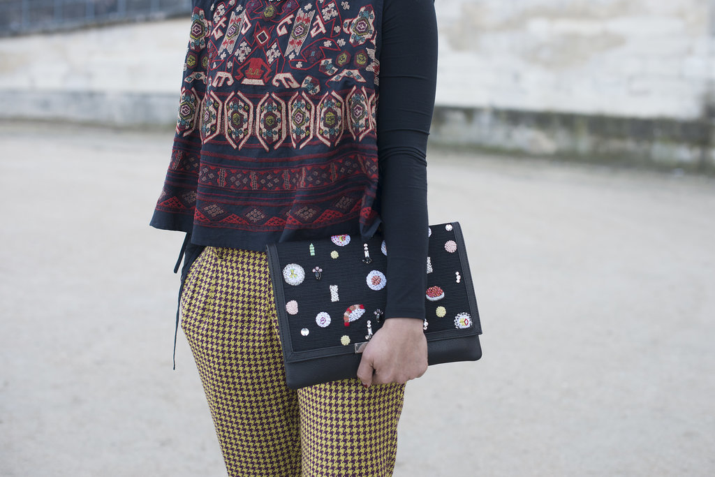 This clutch is an outfit superstar.
This clutch is an outfit superstar.
