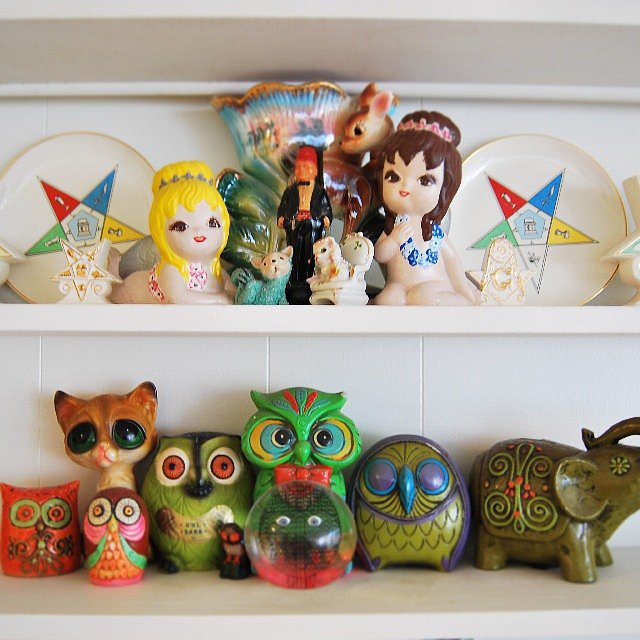 Mistake: Excess Knickknacks Mistake: Excess Knickknacks