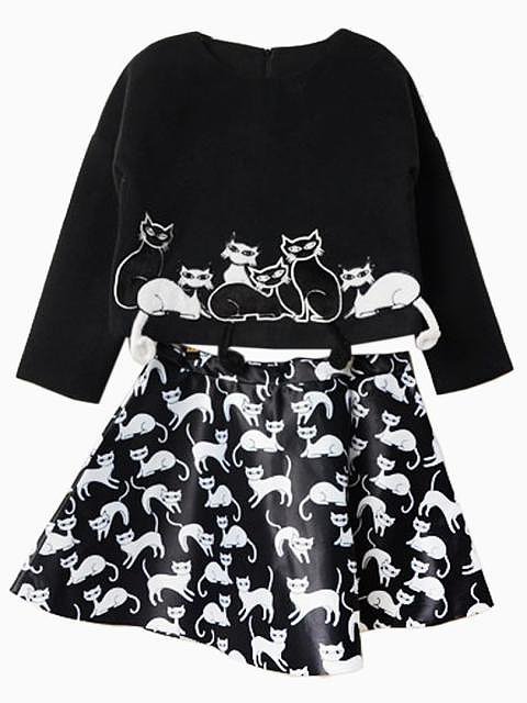 OK, this two-piece top and skirt set ($75) that comes with a teeny 3D tail is seriously cute.
OK, this two-piece top and skirt set ($75) that comes with a teeny 3D tail is seriously cute.