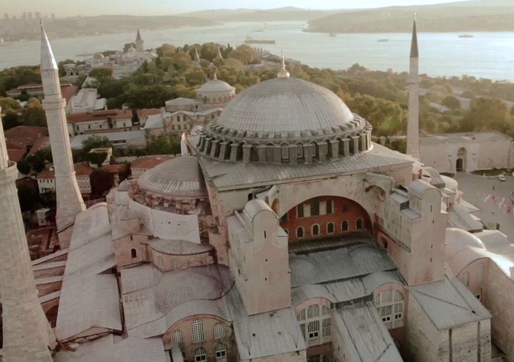 Breathtaking Videos That Prove the Drones Are Taking Over Breathtaking Videos That Prove the Drones Are Taking Over