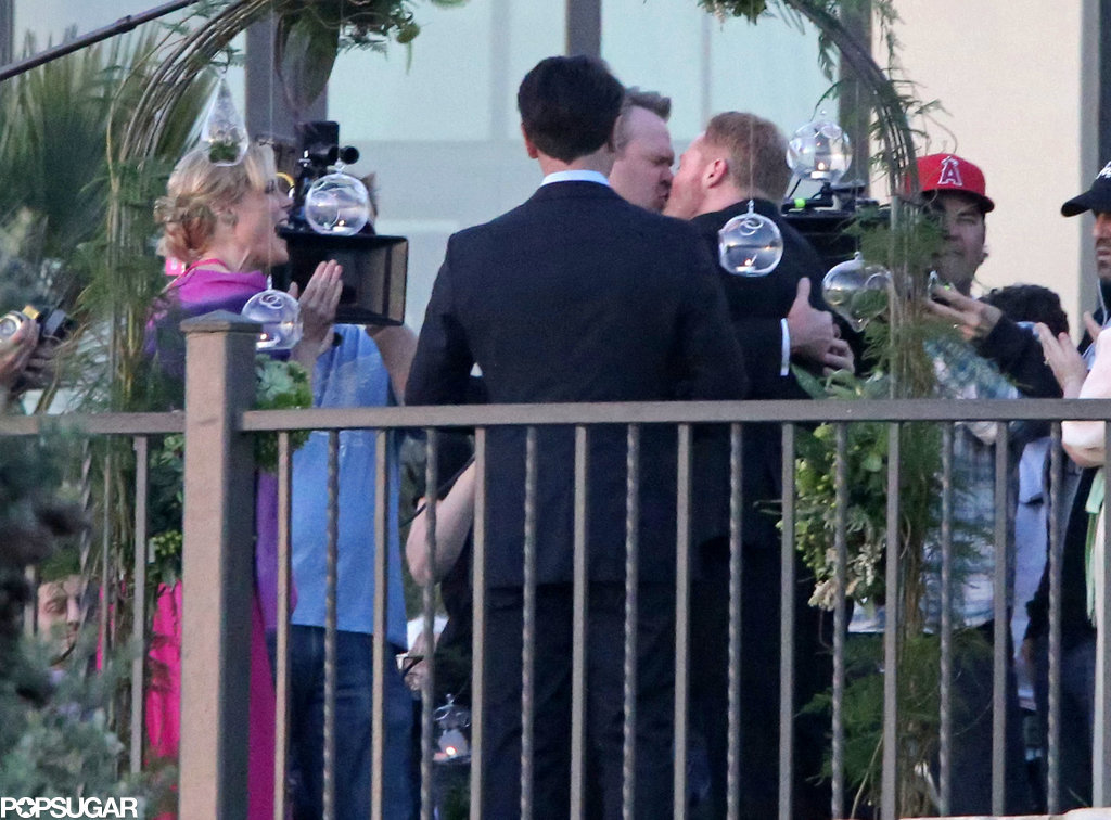 Modern Family: Get a Sneak Peek at Mitch and Cam's Wedding! Modern Family: Get a Sneak Peek at Mitch and Cam's Wedding!