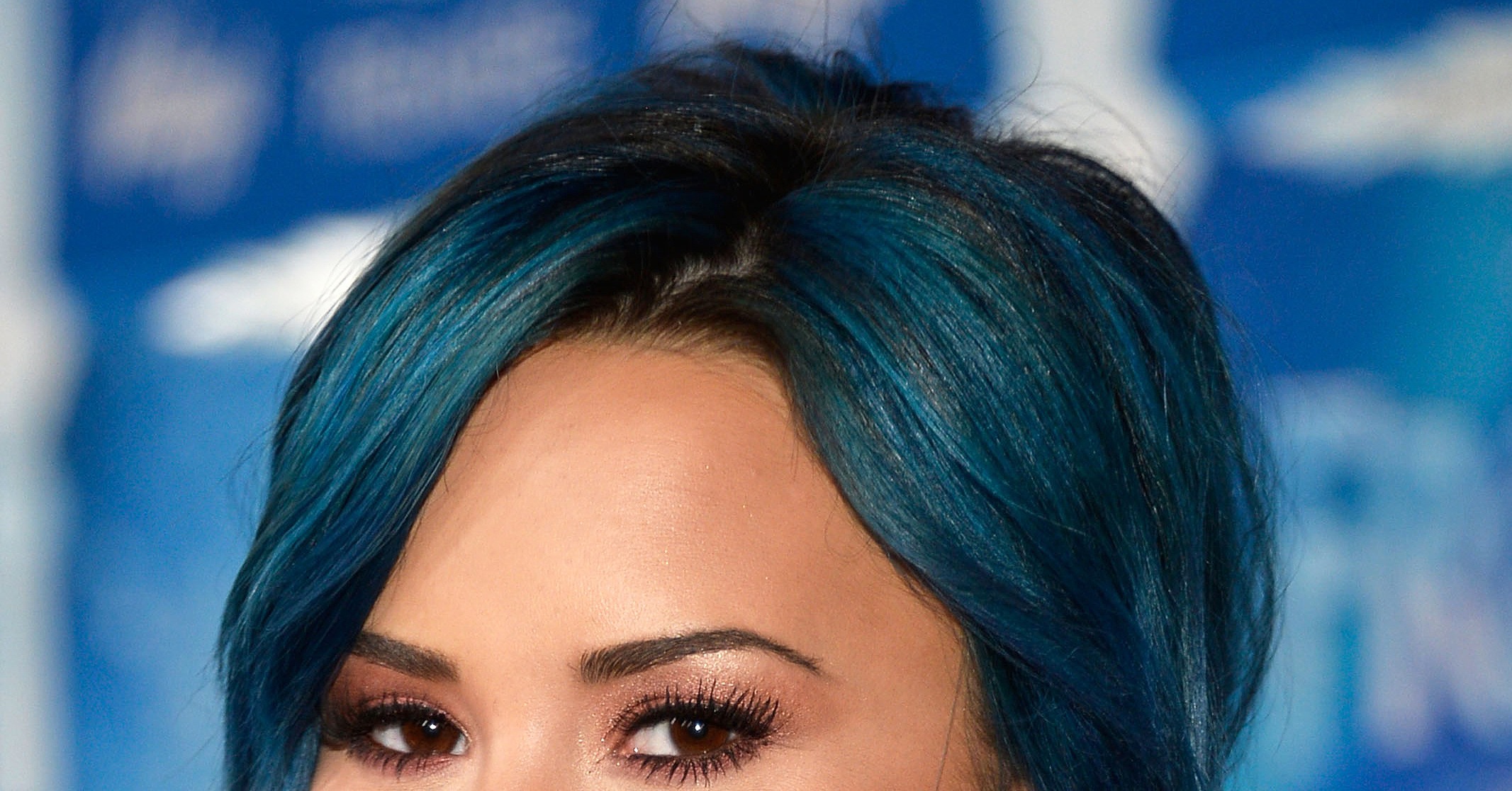 Celebrities with Blue Hair - wide 4