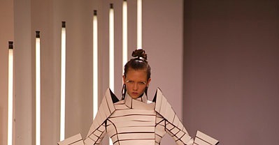 Paris Fashion Week: Gareth Pugh Spring 2009 Paris Fashion Week: Gareth Pugh Spring 2009