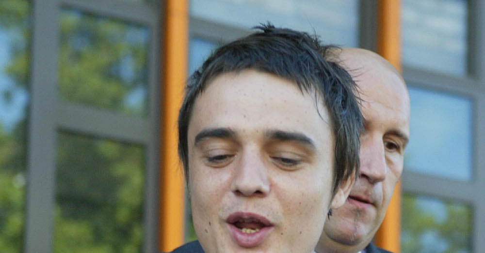 Pete Doherty Follows in Kate's Fashion Footsteps Pete Doherty Follows in Kate's Fashion Footsteps