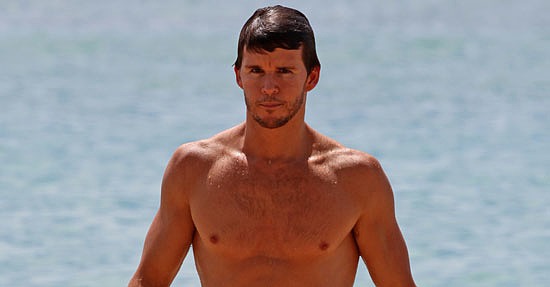 Pictures Of Ryan Kwanten Shirtless In Hawaii Popsugar Celebrity