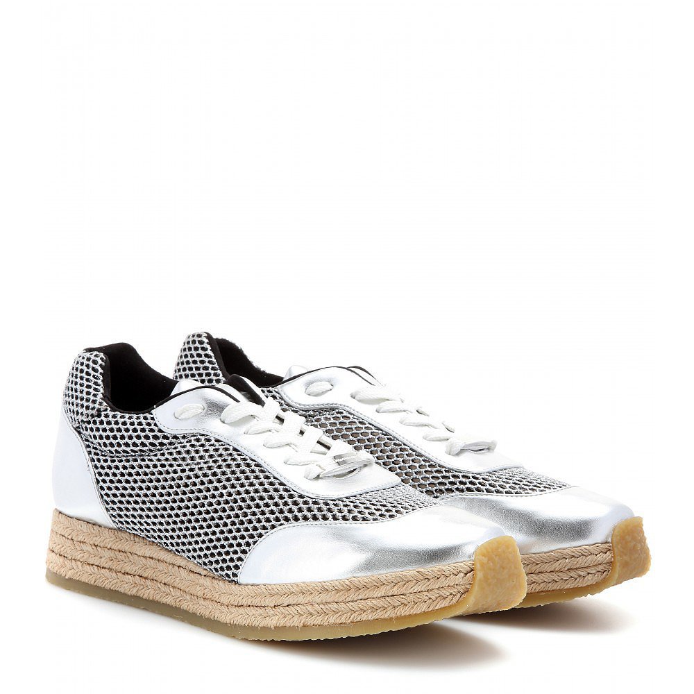 Sneakers Sneakers