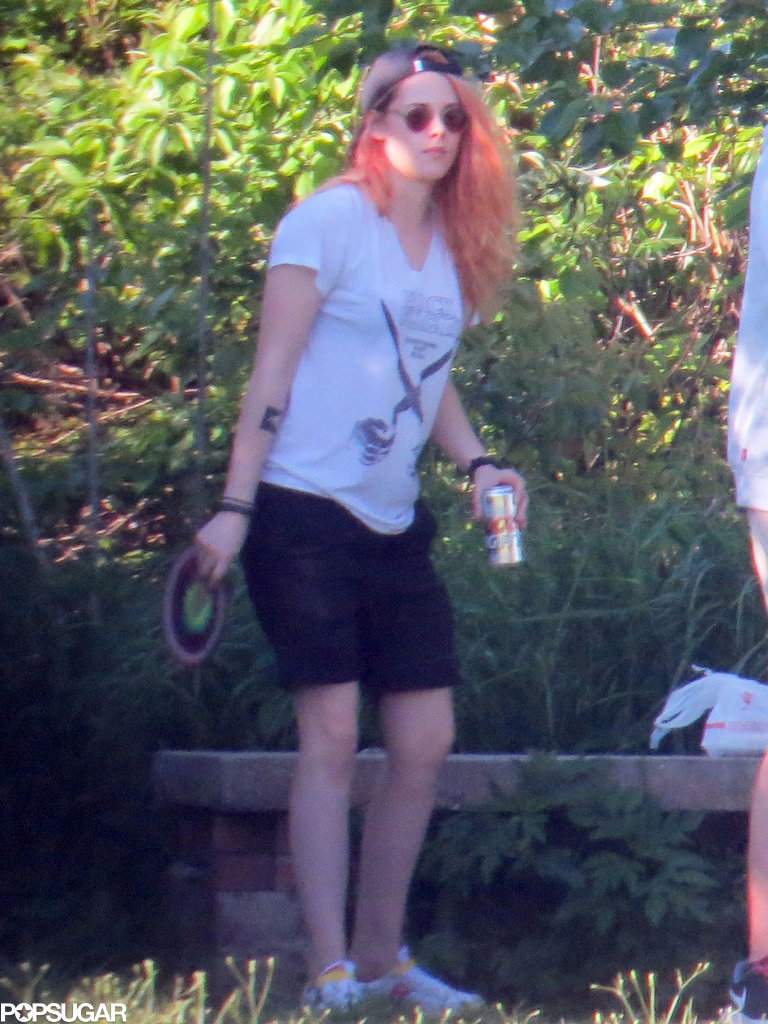 Kristen Stewart Celebrates Her Birthday With Beer and Frisbee Kristen Stewart Celebrates Her Birthday With Beer and Frisbee