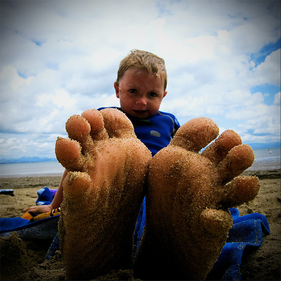 Sandy Feet Sandy Feet