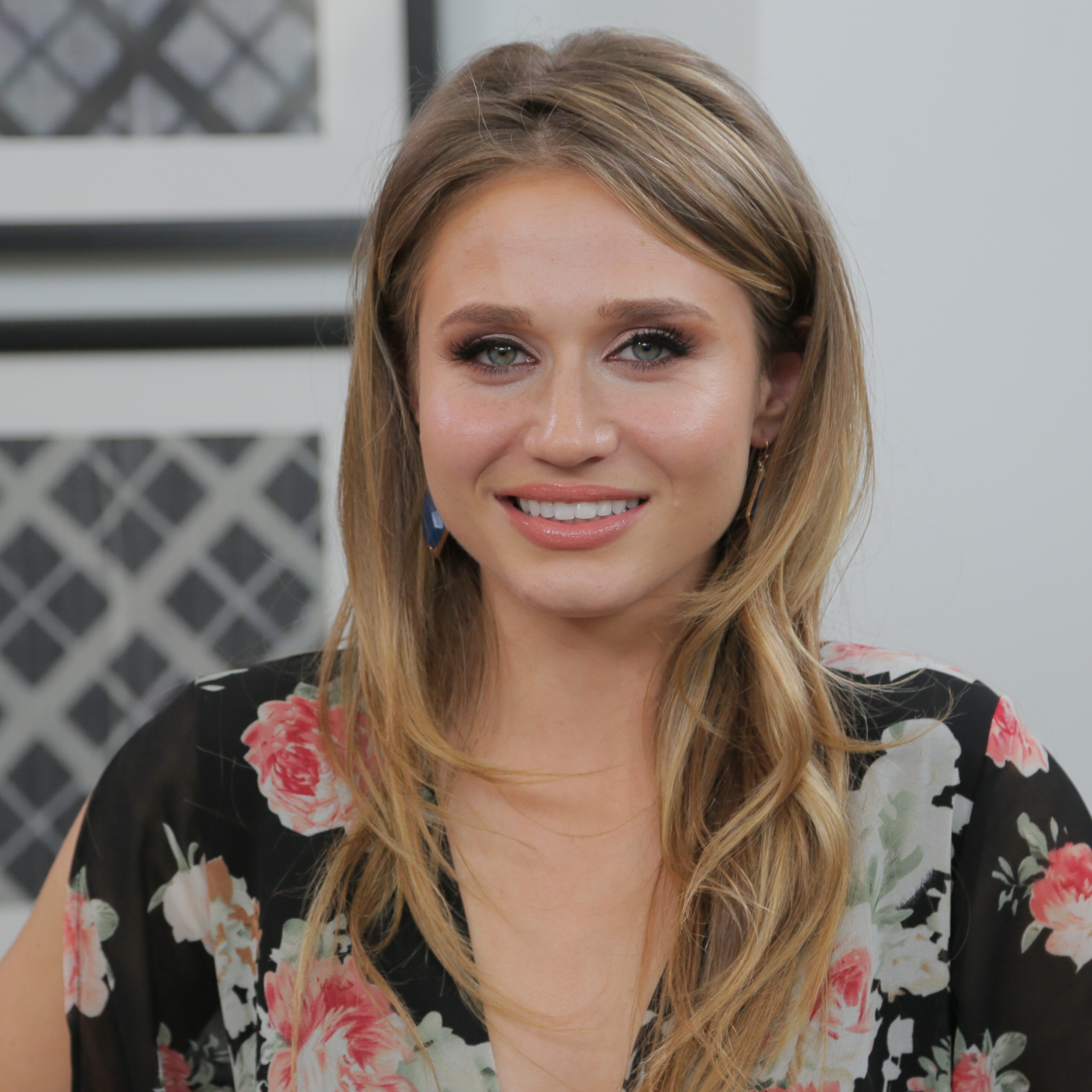 Is Faking It Going to Be MTV's Biggest Hit Since Jersey Shore?