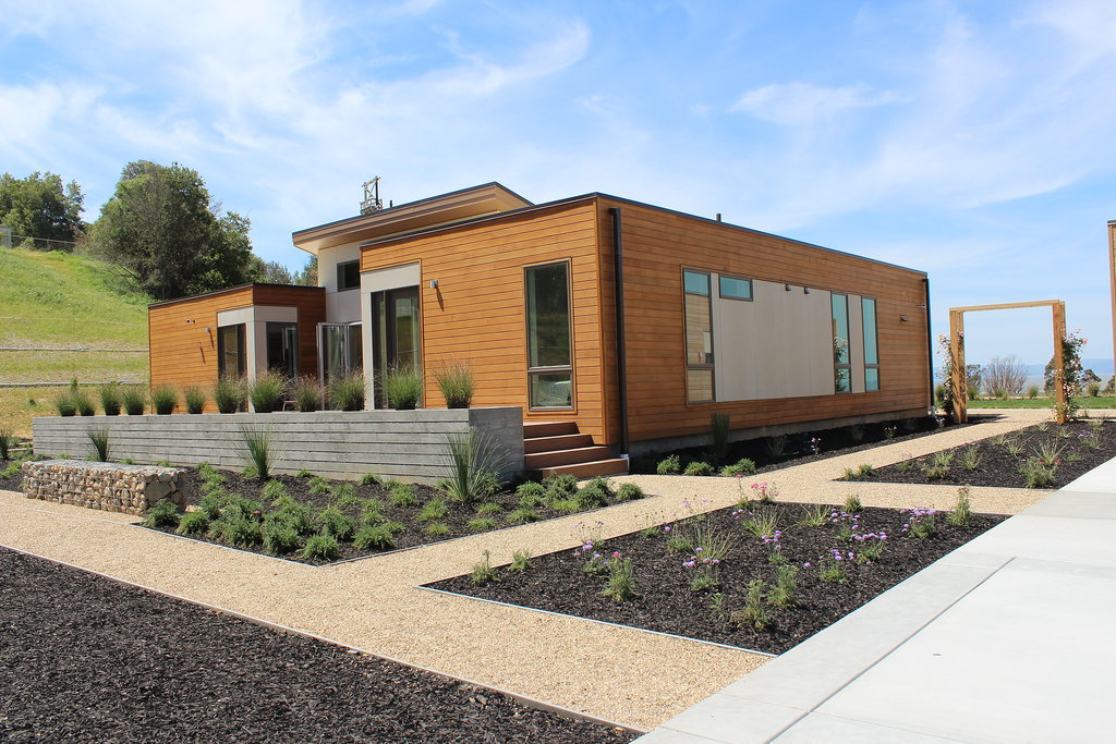 Inside One of the Country's Most Luxurious Prefabs Inside One of the Country's Most Luxurious Prefabs