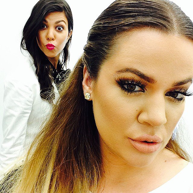 Kourtney photobombed Khloe's snap.
Source: Instagram user khloekardashian
