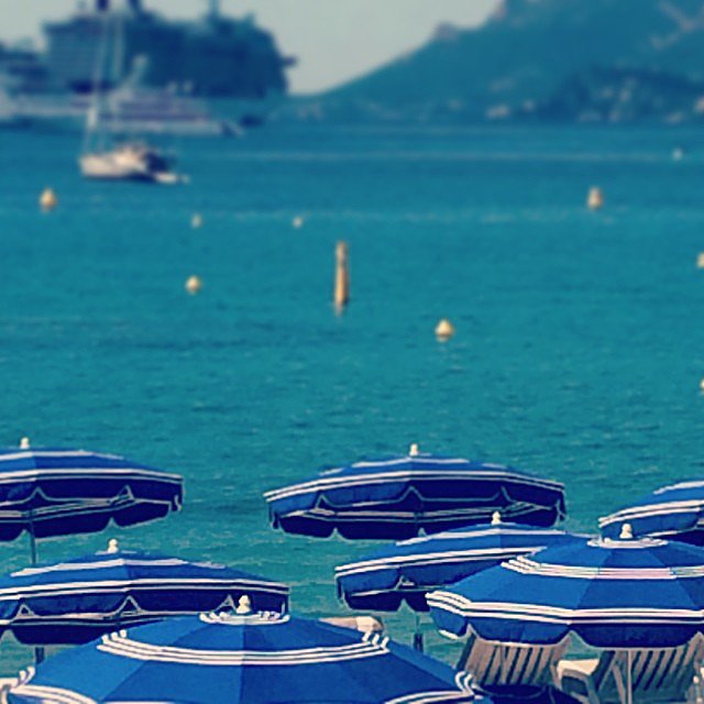 We caught this snap of the beach on one of our first mornings in Cannes. The shades of blue are seemingly endless on the French Riviera.
We caught this snap of the beach on one of our first mornings in Cannes. The shades of blue are seemingly endless on the French Riviera.