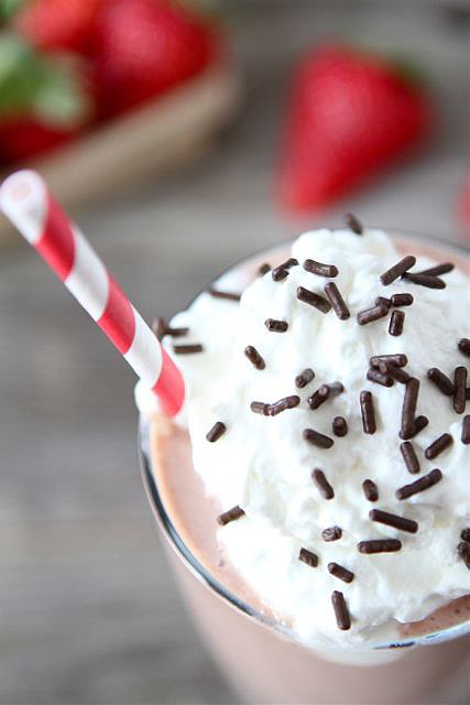 Strawberry Nutella Milkshake Strawberry Nutella Milkshake