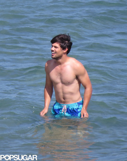 Taylor Lautner splashed around shirtless on the LA set of Run the Tide on Tuesday. Taylor Lautner splashed around shirtless on the LA set of Run the Tide on Tuesday.