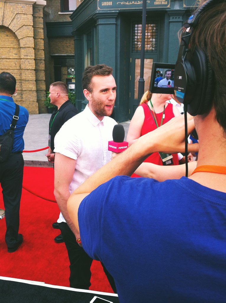 Fans at the park went wild for Matthew Lewis, who has grown into the stud of the franchise since playing the awkward but adorable Neville Longbottom. And yes, he is just as charming as you would imagine he is.
Fans at the park went wild for Matthew Lewis, who has grown into the stud of the franchise since playing the awkward but adorable Neville Longbottom. And yes, he is just as charming as you would imagine he is.