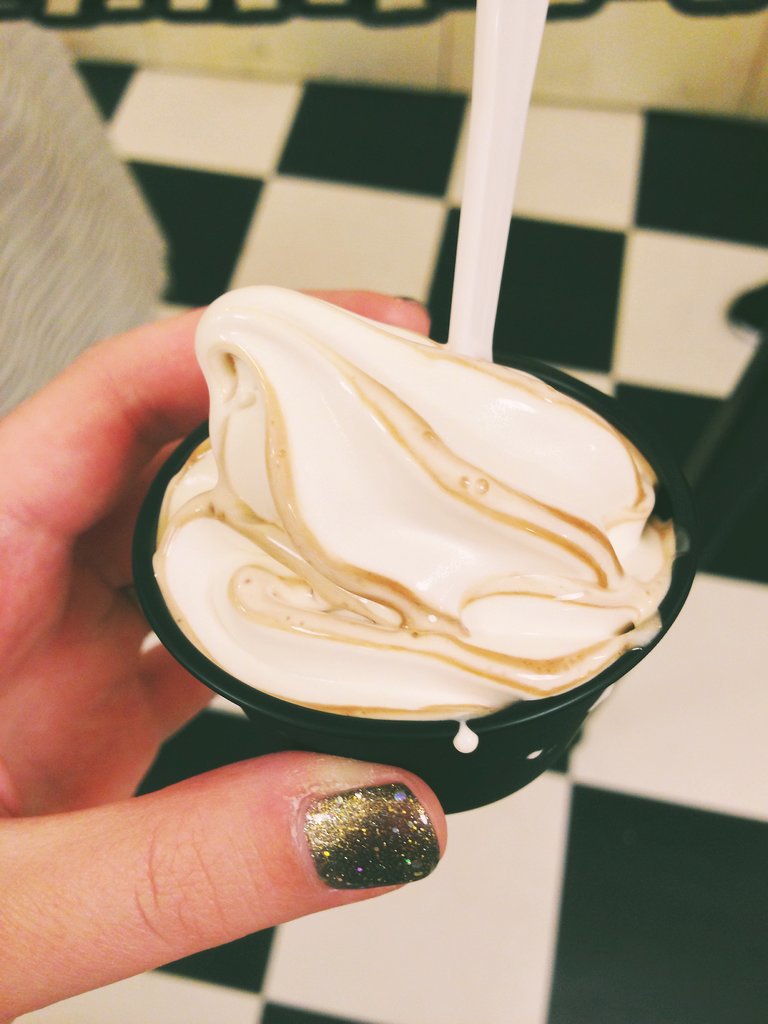 At Diagon Alley's Florean Fortescue's Ice-Cream Parlour, we tried the new butterbeer ice cream, and it was seriously delicious.
At Diagon Alley's Florean Fortescue's Ice-Cream Parlour, we tried the new butterbeer ice cream, and it was seriously delicious.