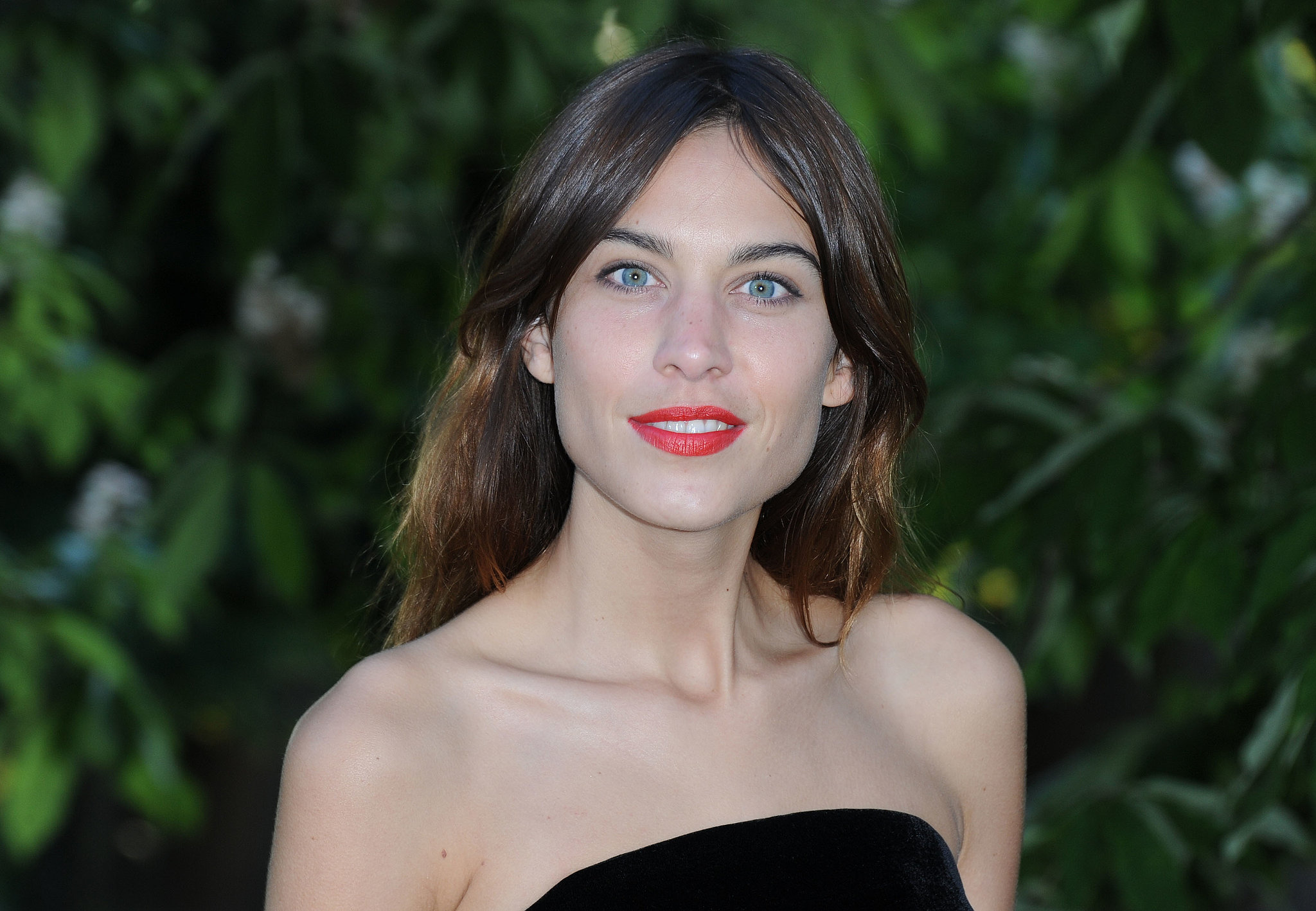 Alexa Chung | POPSUGAR Beauty Australia
