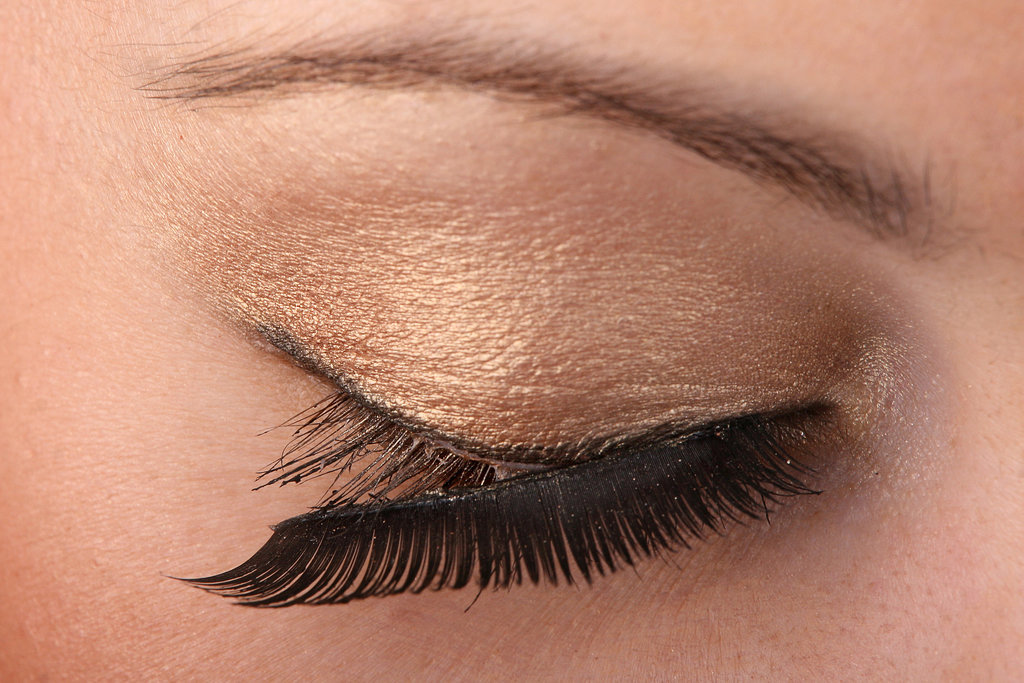 Help remove lash glue Help remove lash glue