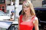 13 Proven Steps On How To Hold Your Purse Exactly Like Taylor Swift 13 Proven Steps On How To Hold Your Purse Exactly Like Taylor Swift