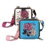 2 Cool Ways To Rock A Statement Bag 2 Cool Ways To Rock A Statement Bag