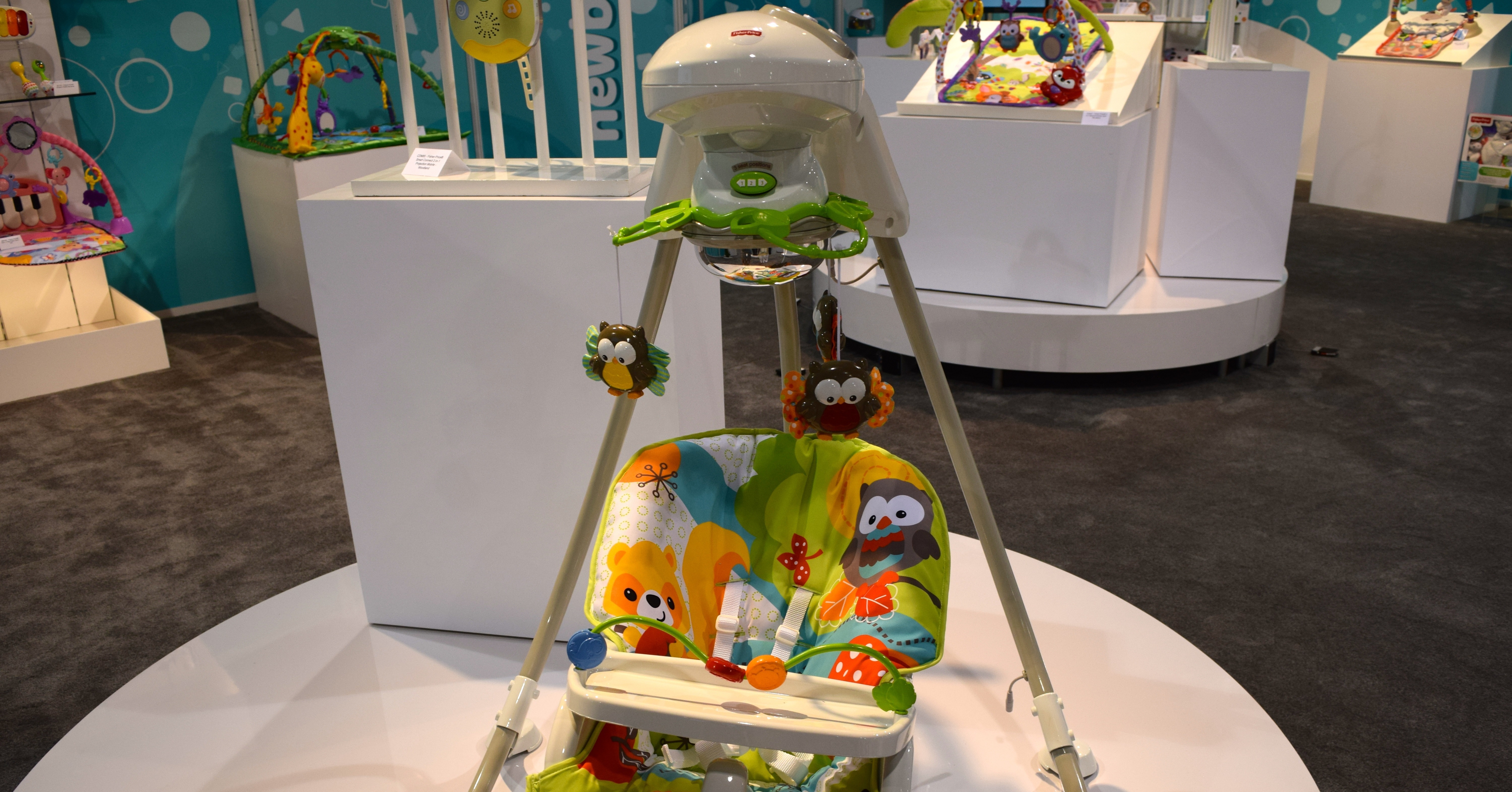 Fisher Price Woodland Friends Cradle and Swing 120 New Baby and Kid