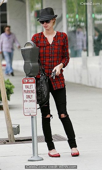 Nicky Hilton - Ripped Skinny Jeans