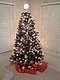 Our classy little Christmas tree! Our classy little Christmas tree!