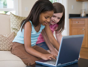 Should There Be an Age Limit For Social Networks?