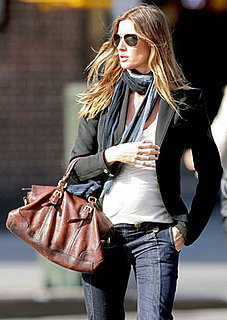 Lil Links: Gisele Is Sporting a Perfect Baby Bump