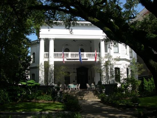 The Columns Hotel