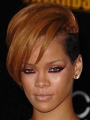 Photos of Rihanna at the 2009 American Music Awards Photos of Rihanna at the 2009 American Music Awards