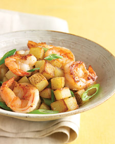 Fast & Easy Recipe for Shrimp With Scallions and Crispy Potatoes