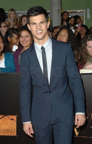 Photos From New Moon LA Premiere Photos From New Moon LA Premiere
