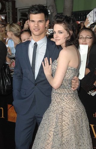 Photos From New Moon LA Premiere Photos From New Moon LA Premiere