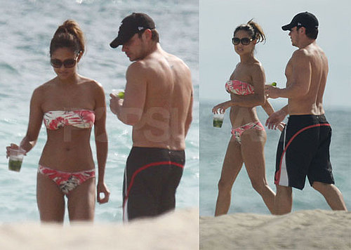 Vanessa Minnillo Bikini Photos in Miami With Nick Lachey for Thanksgiving